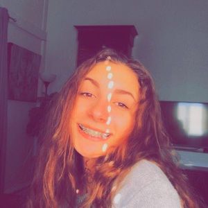 Meet your Posher, Alexandra